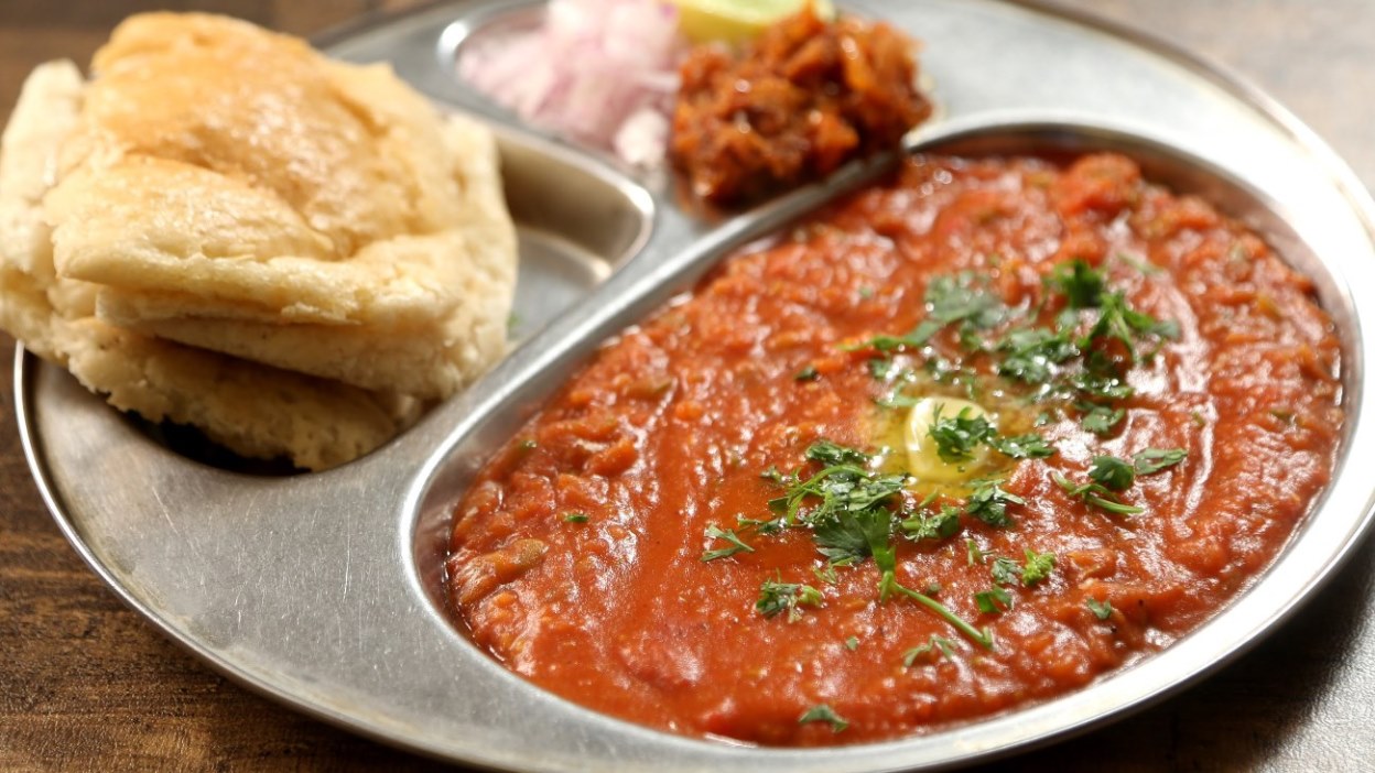 5 best places to try the Street Food Star- Pav Bhaji in Mumbai