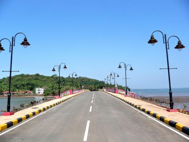 Silver Gate Bridge at the Sao Jacinto Island, Goa