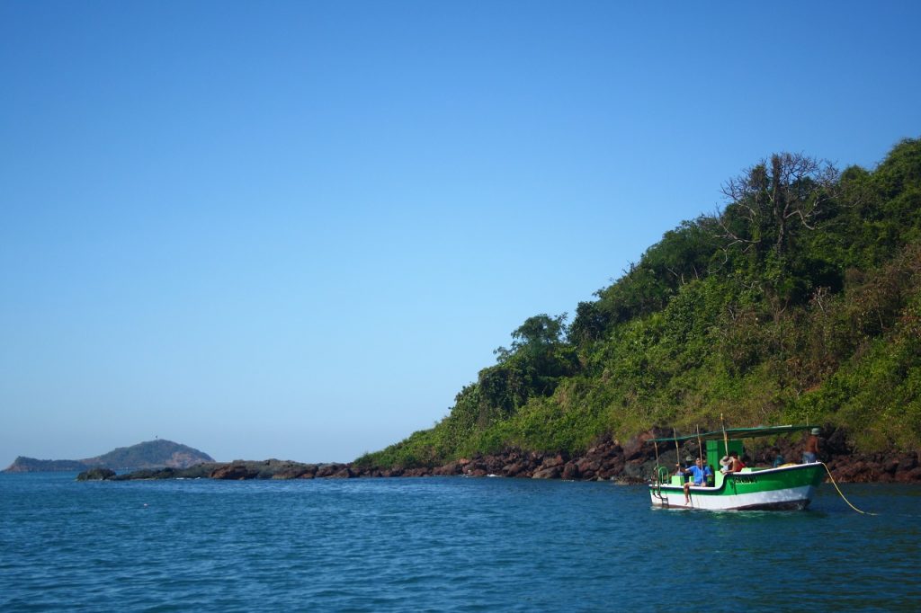 Bat Island Goa (Grande Island / Ilha Grande)
