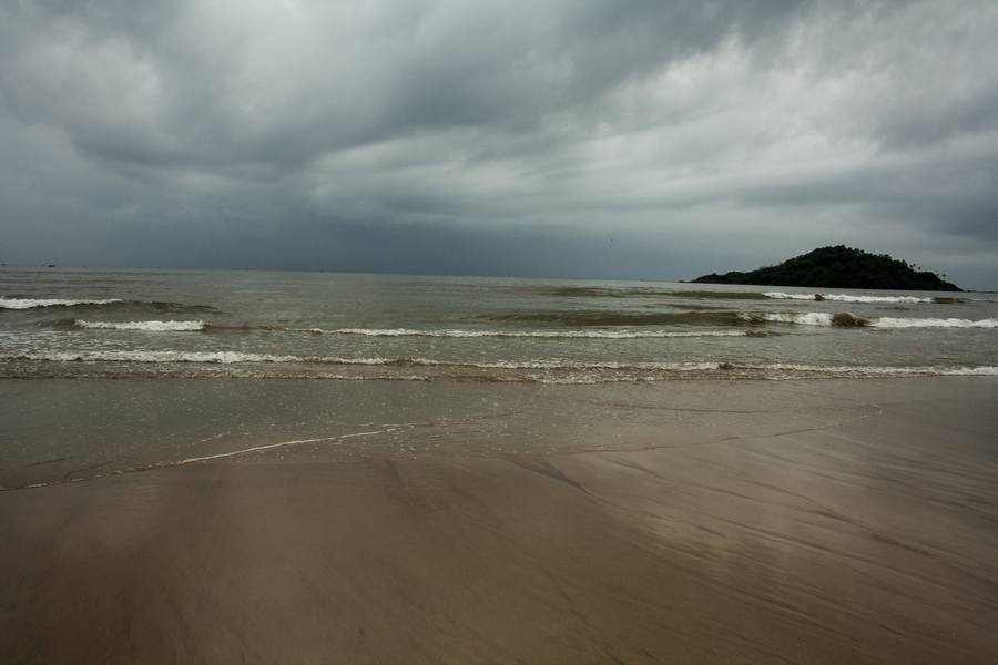 The high tides at the beaches in Goa during Rainy Season