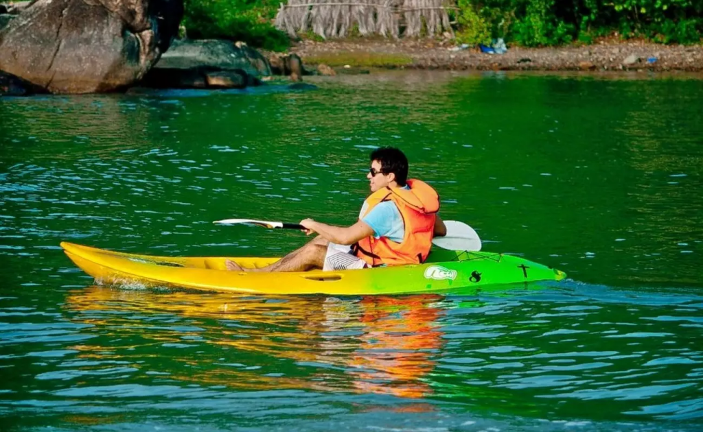 kayaking-in-goa-seaside-adventures-in-goa
