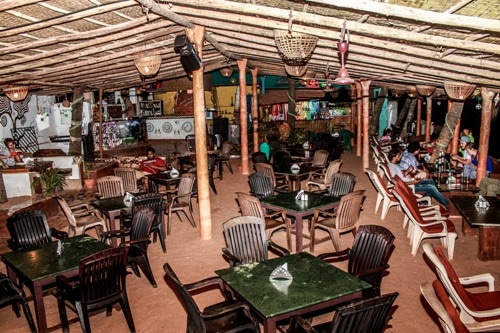 shacks in goa - open air restaurants in goa - romantic restaurants in goa - canodlim tourism - eat out goa